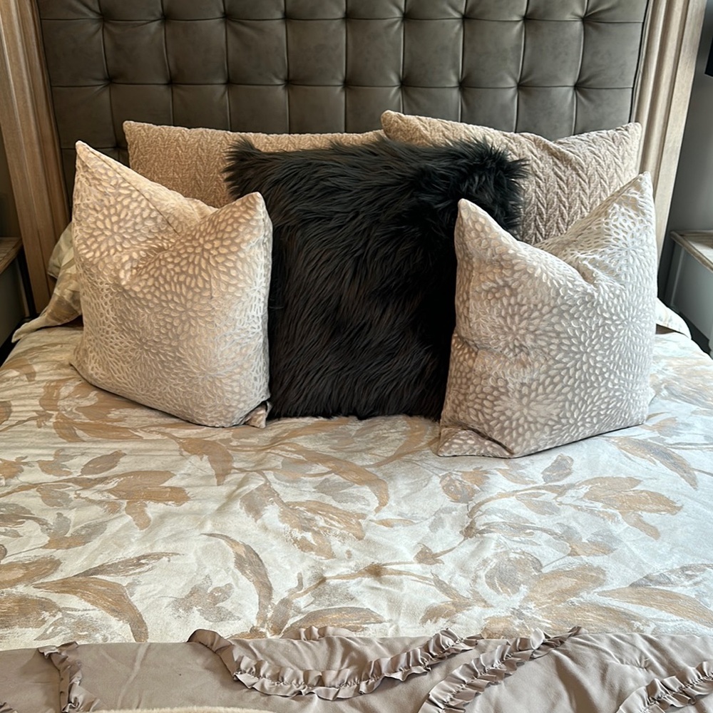 Elegant Cream and Gray Duvet Cover Set